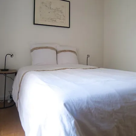 Jolie Maison Recente Avec Jardin Et Piscine - 8 Personnes